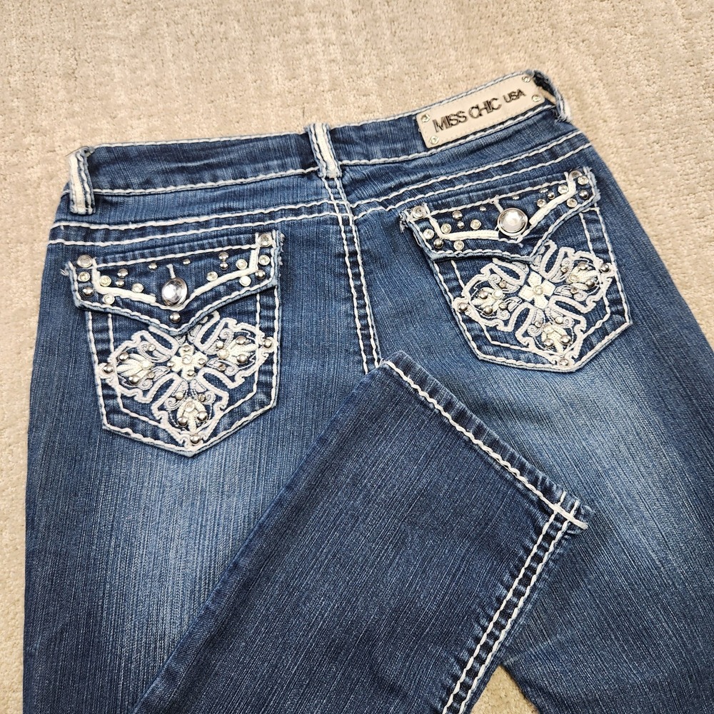 Y2K Capri Jeans Women 9 Embroidered Low Rise Crop Miss Chic Denim Stretch